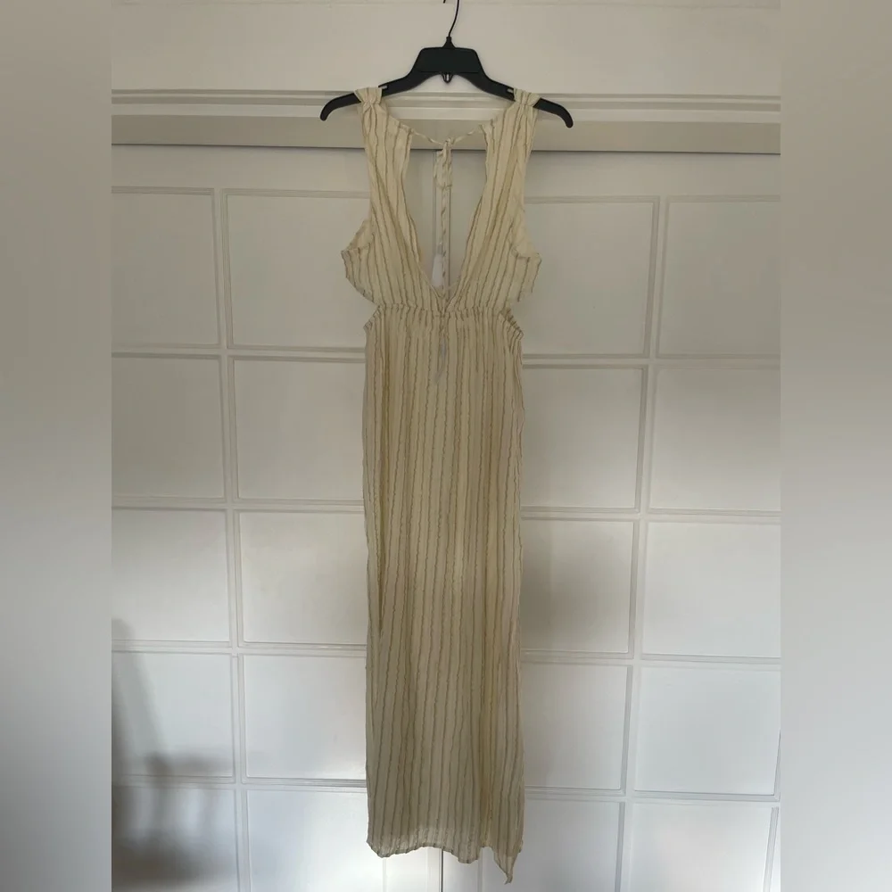NWT Rafael Cover Up Dress in Tapioca from
L*SPACE in M - Picture 7 of 9